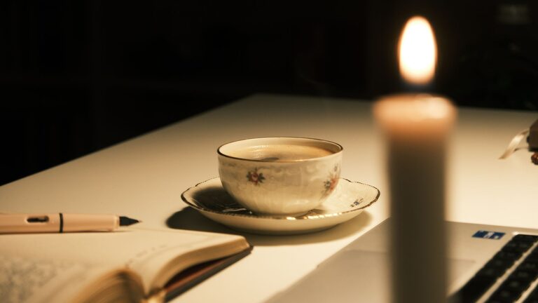 How to Plan a Screen Light Evening